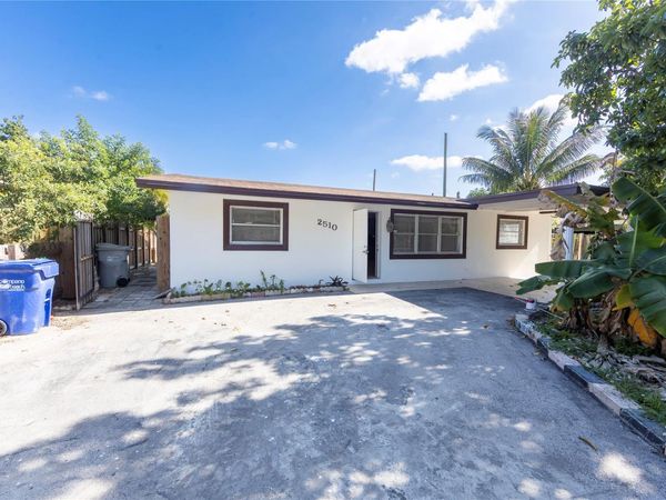 2510 NE 3rd Avenue, Pompano Beach, FL 33064