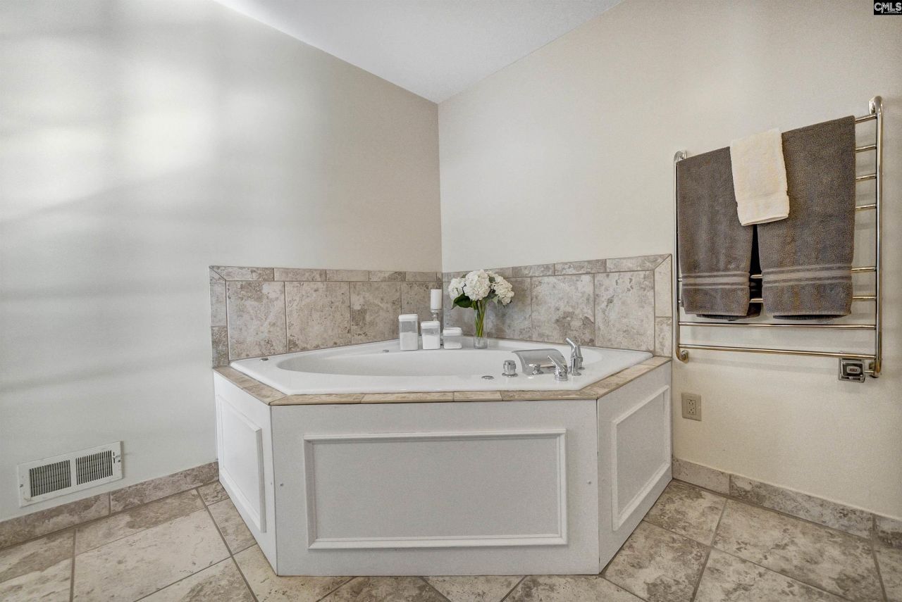 640 Mallard Drive Photo 31