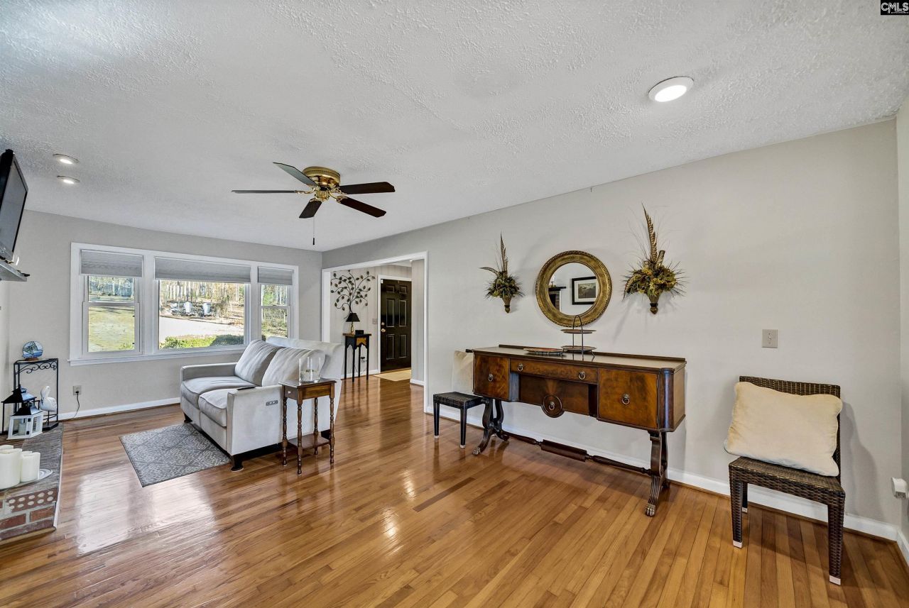 640 Mallard Drive Photo 7