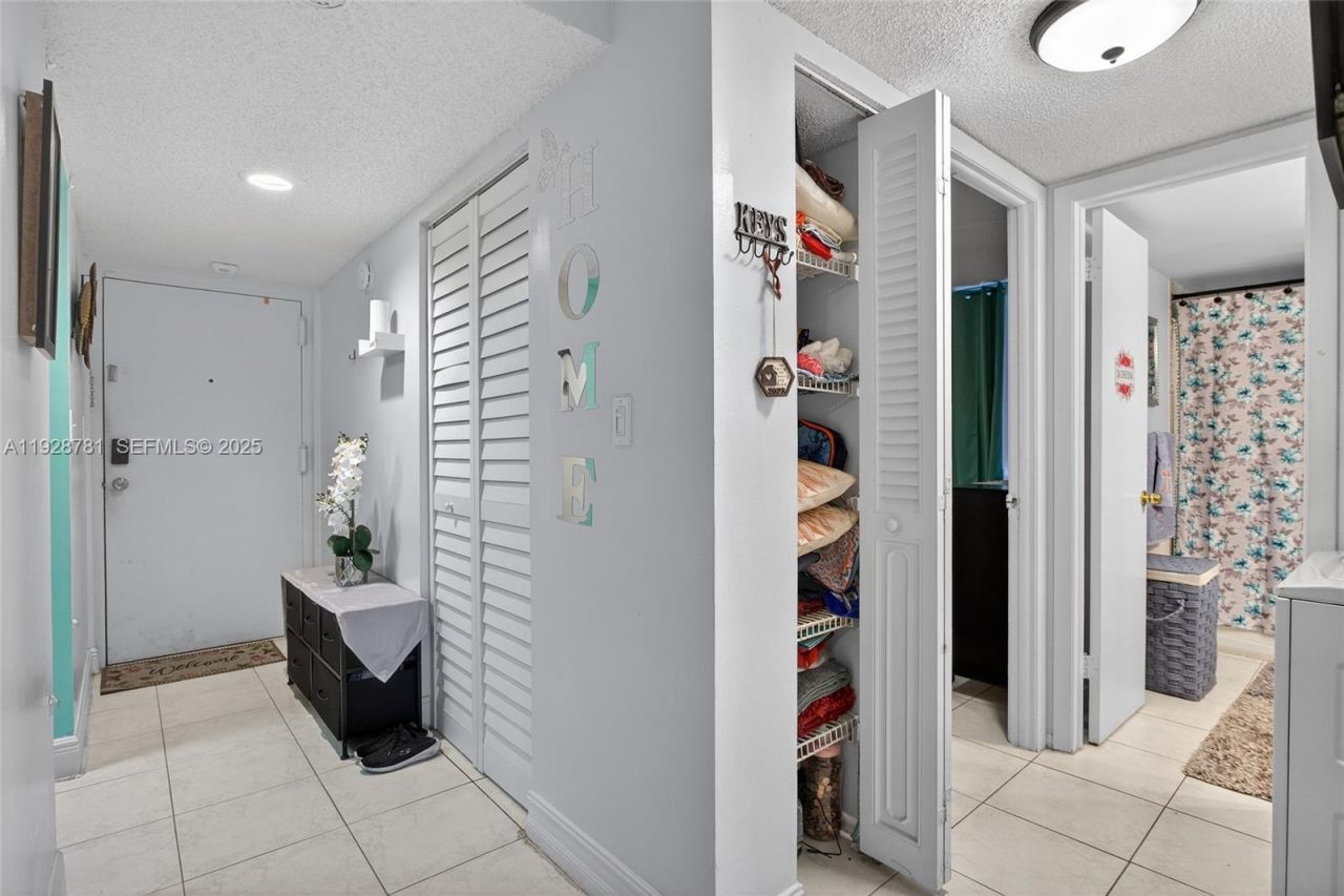 6195 Rock Island Rd, Unit 103, Tamarac, FL 33319 Photo