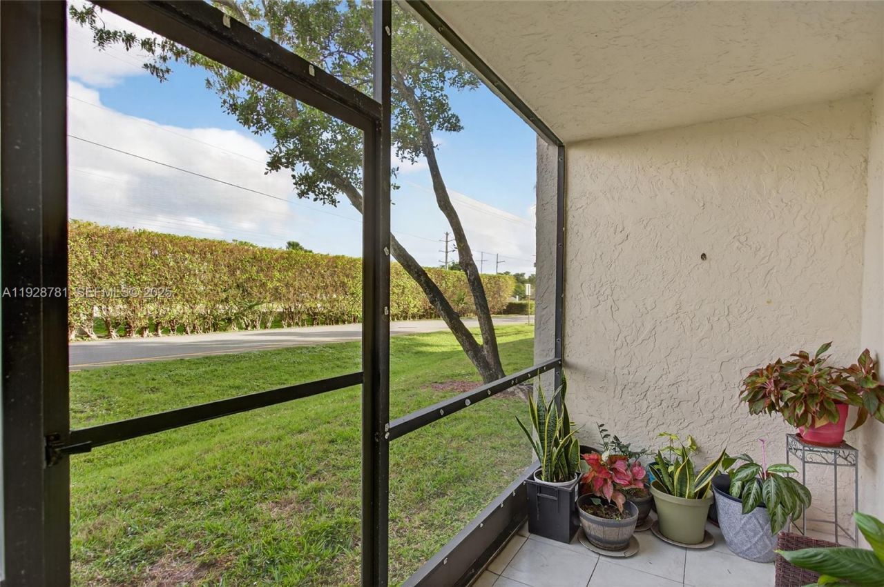 6195 Rock Island Rd, Unit 103, Tamarac, FL 33319 Photo