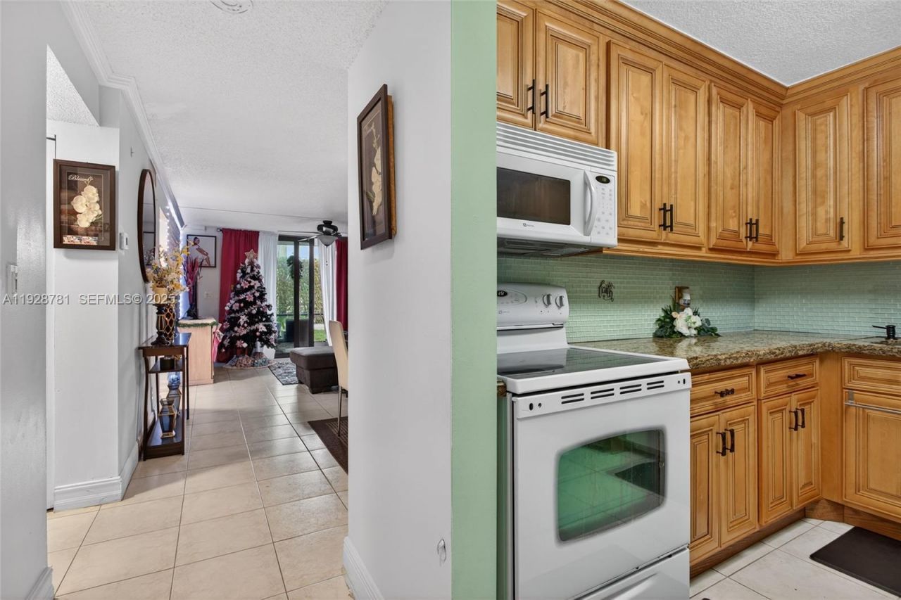 6195 Rock Island Rd, Unit 103, Tamarac, FL 33319 Photo