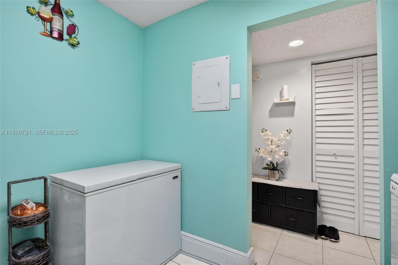 6195 Rock Island Rd, Unit 103, Tamarac, FL 33319 Photo