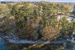 Ferry Phil Court photo 4