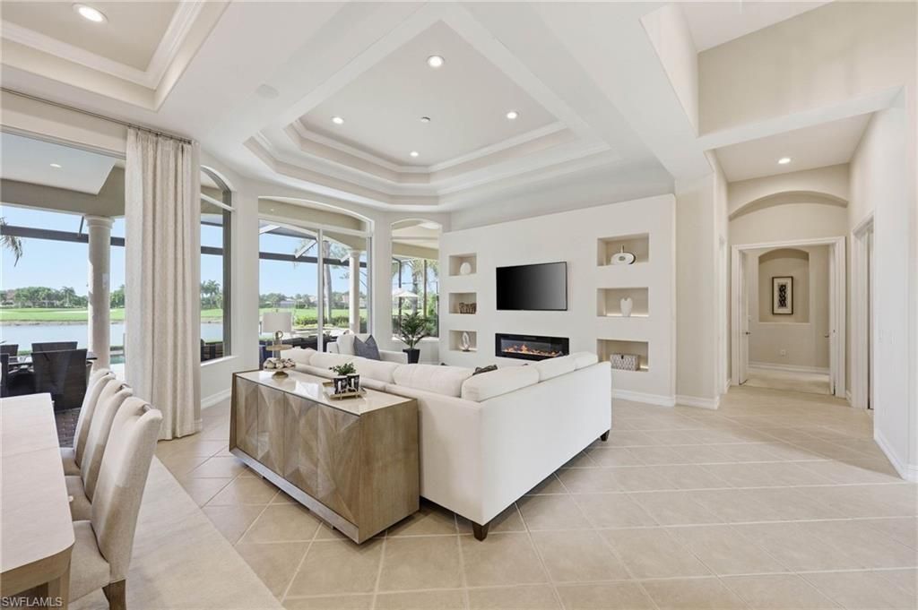 8950 Shenendoah Cir, Naples, FL 34113 Photo