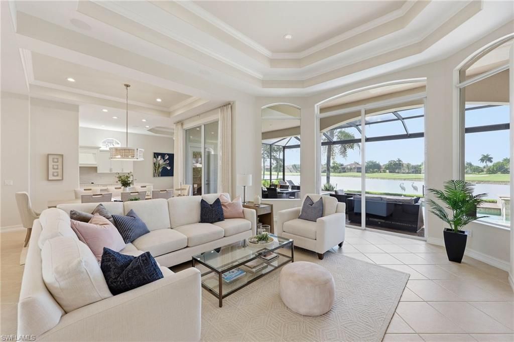 8950 Shenendoah Cir, Naples, FL 34113 Photo