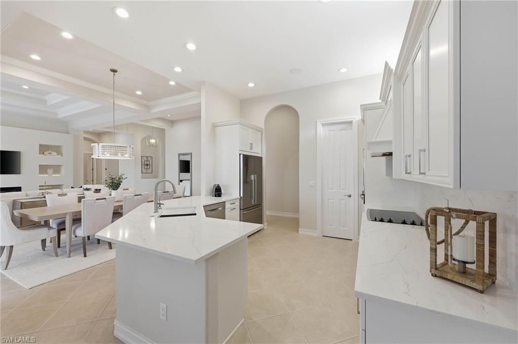 8950 Shenendoah Cir, Naples, FL 34113 Photo