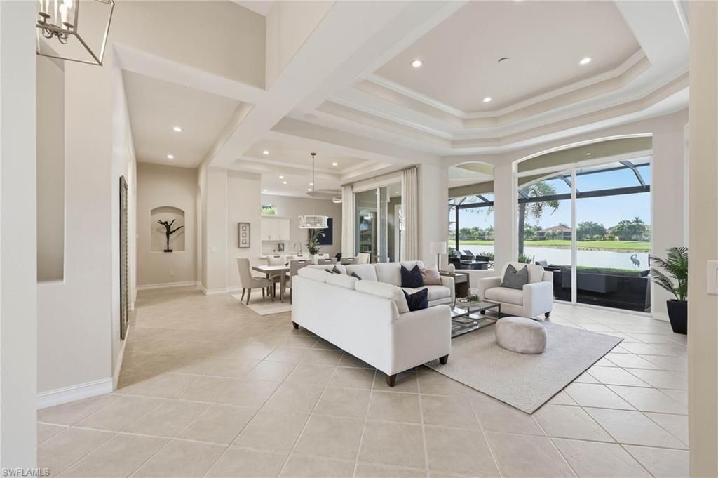 8950 Shenendoah Cir, Naples, FL 34113 Photo
