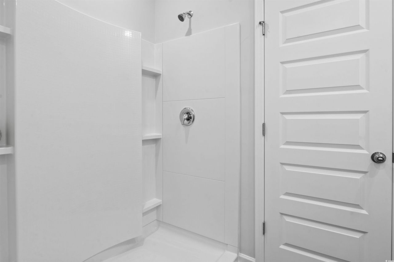 123 Hoffman Park Dr. Photo 24