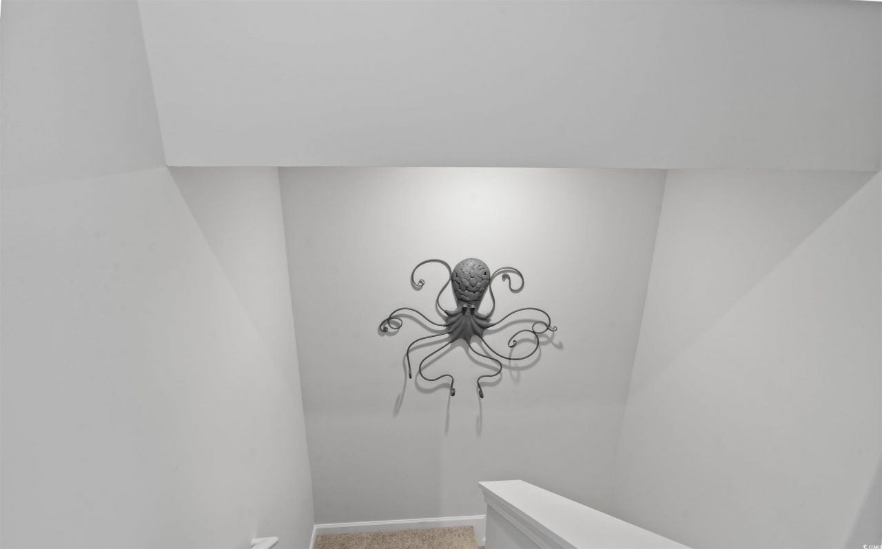 123 Hoffman Park Dr. Photo 32