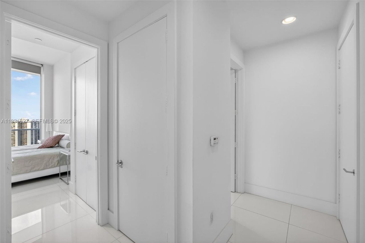 4100 Island Blvd, Unit 2303, Aventura, FL 33160 Photo