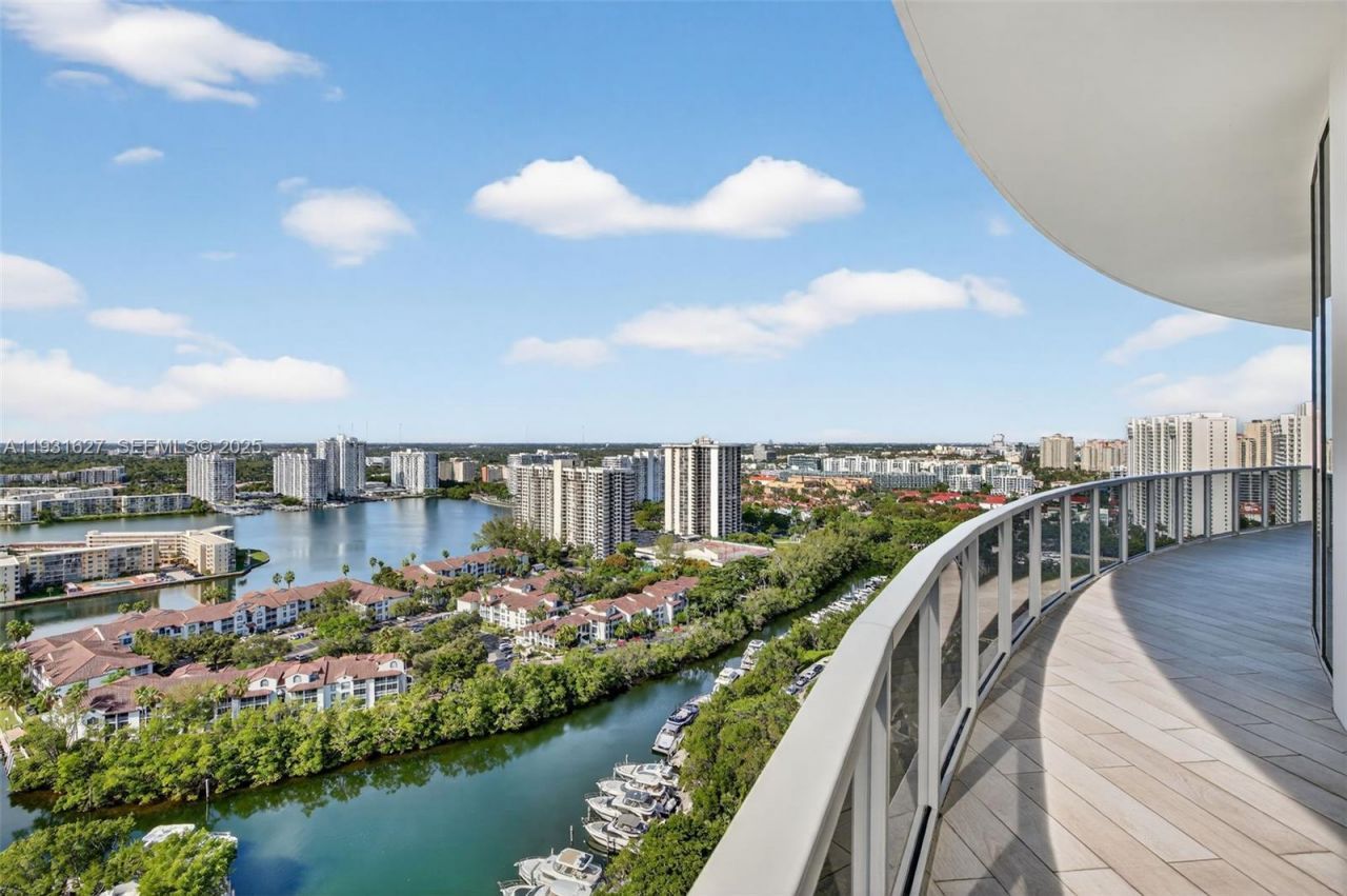 4100 Island Blvd, Unit 2303, Aventura, FL 33160 Photo