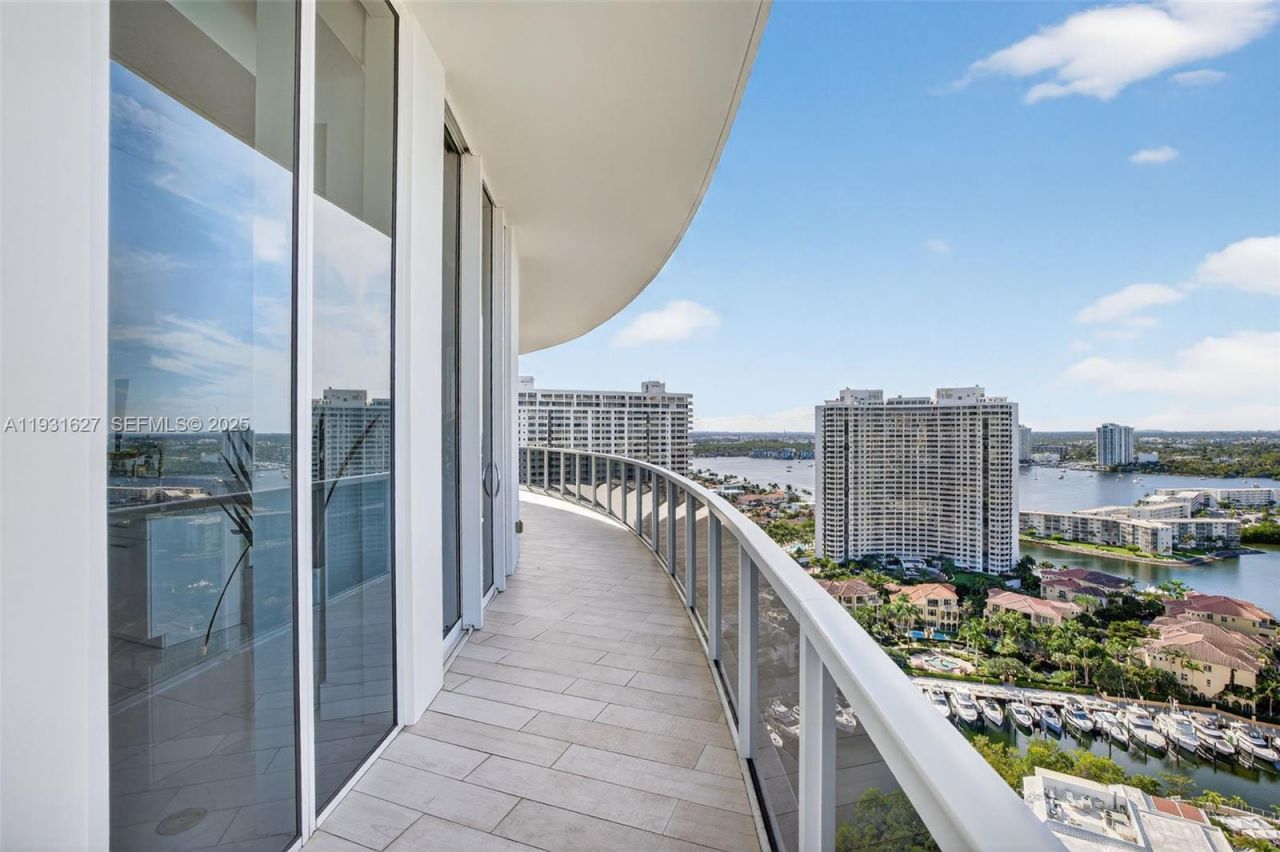 4100 Island Blvd, Unit 2303, Aventura, FL 33160 Photo