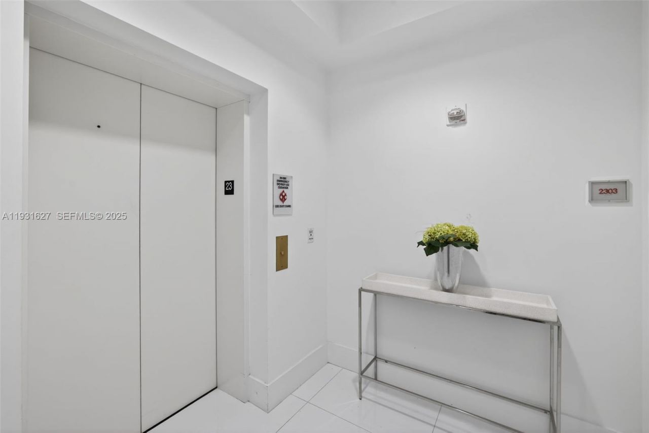 4100 Island Blvd, Unit 2303, Aventura, FL 33160 Photo