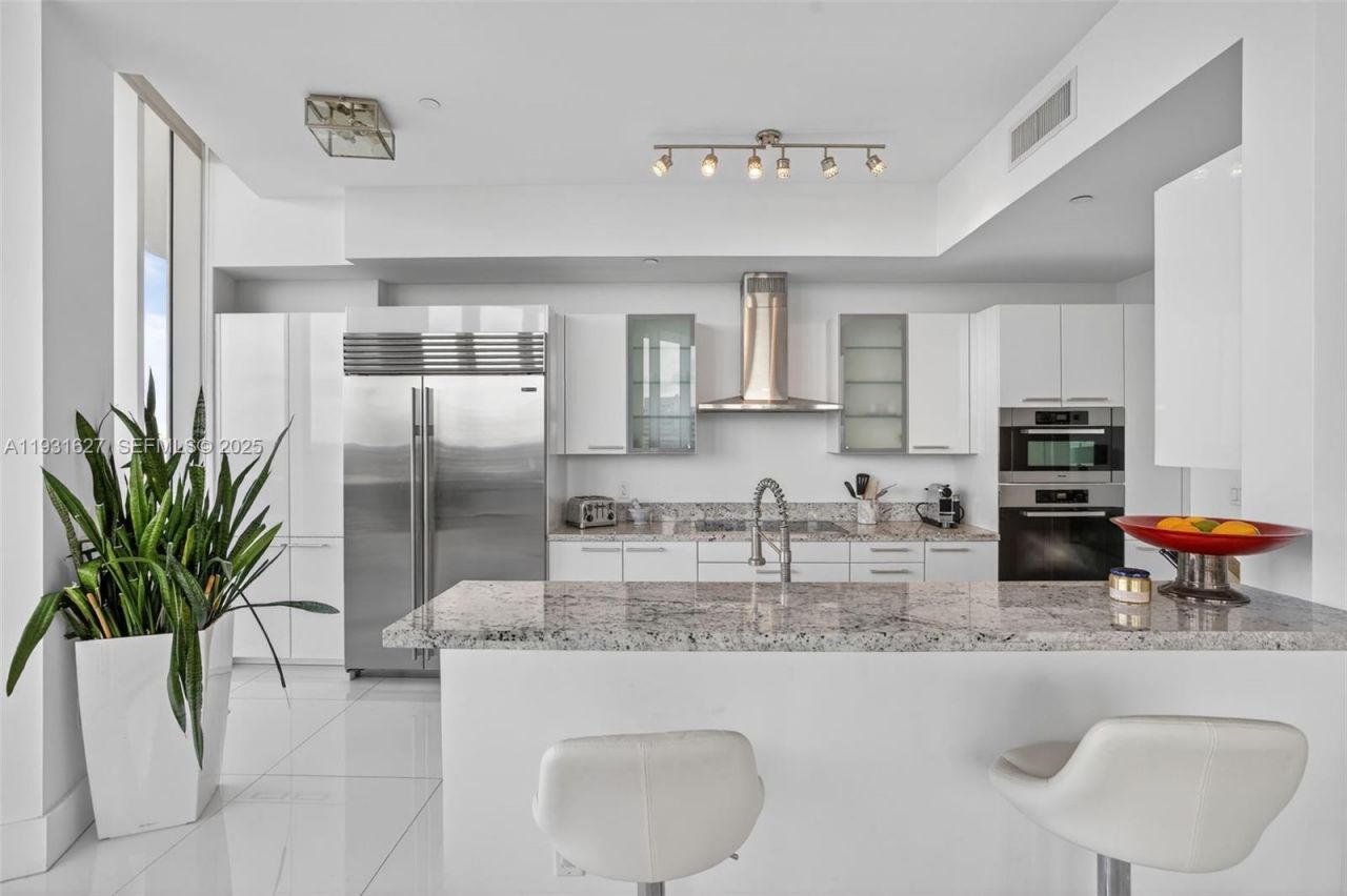 4100 Island Blvd, Unit 2303, Aventura, FL 33160 Photo