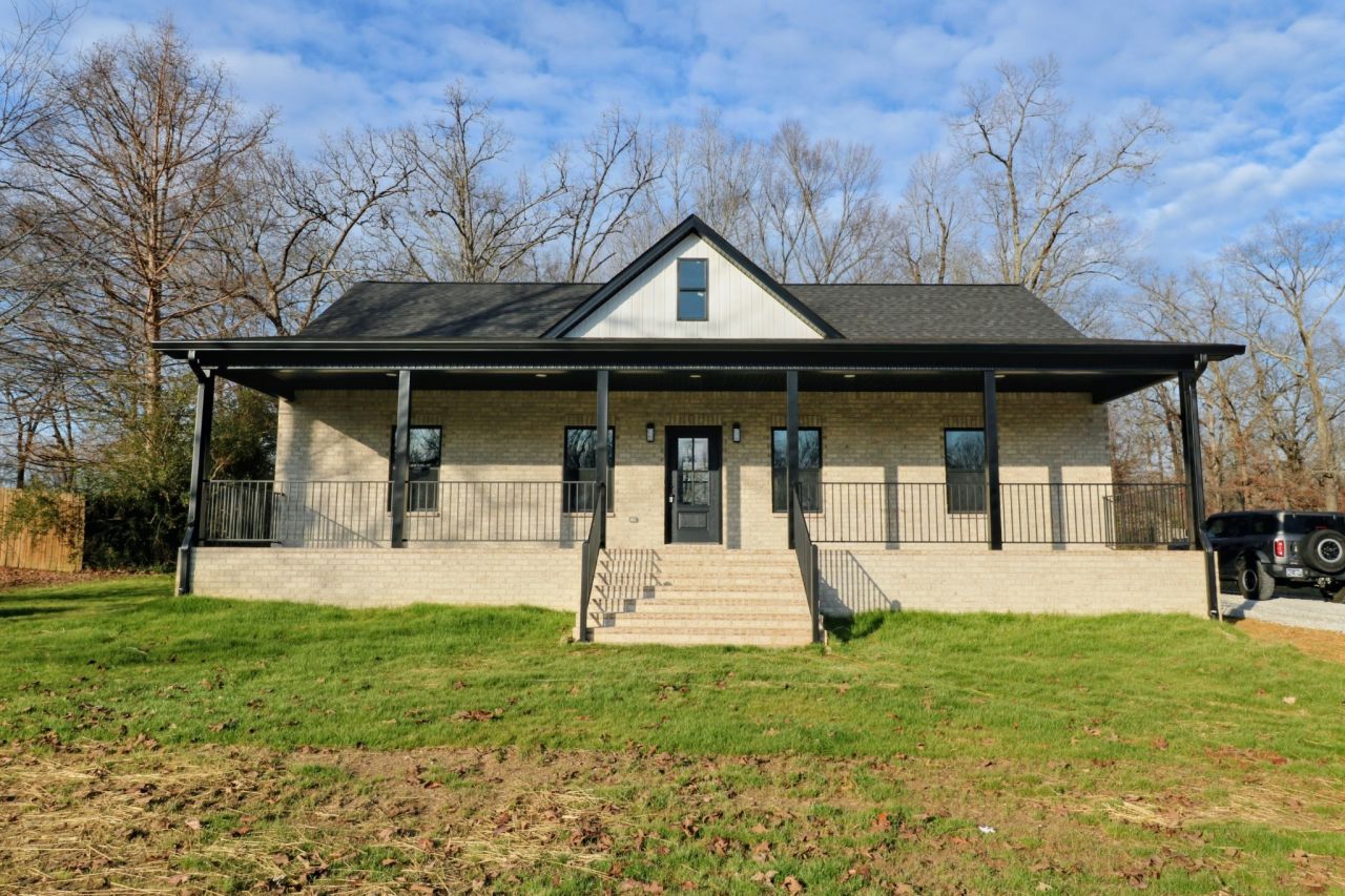 507 Callahan Dr, New Johnsonville, TN 37134 Main Photo