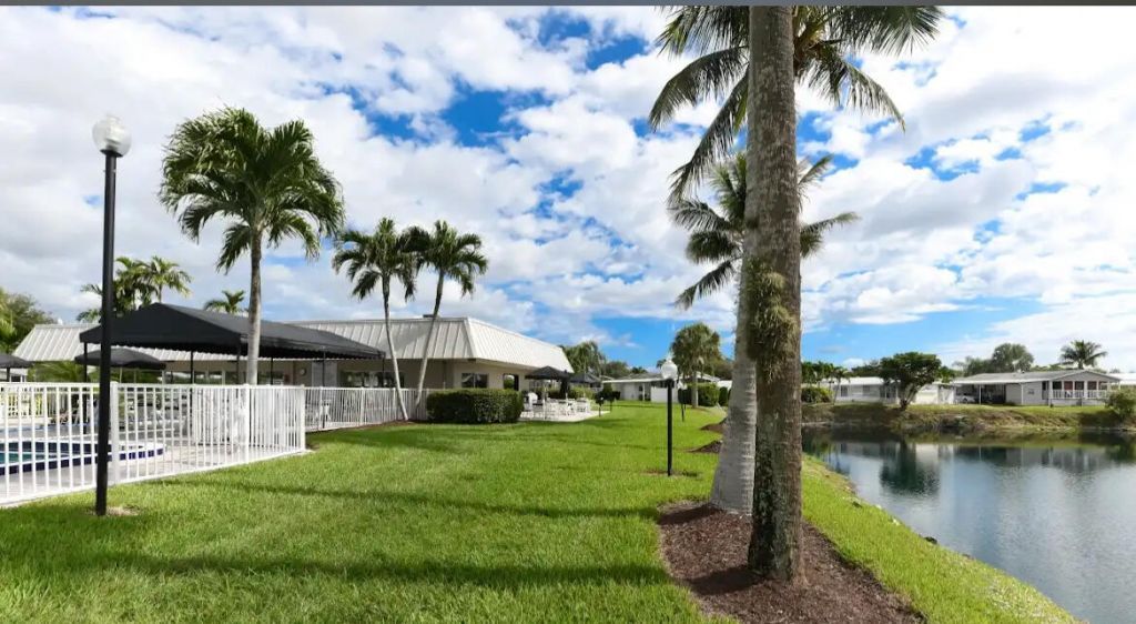 4541 NW 69th St, Unit I-08, Coconut Creek, FL 33073 Photo