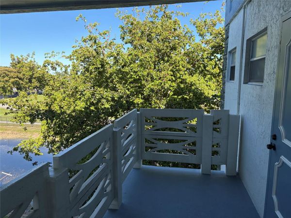 Lauderdale Lakes, FL 33319