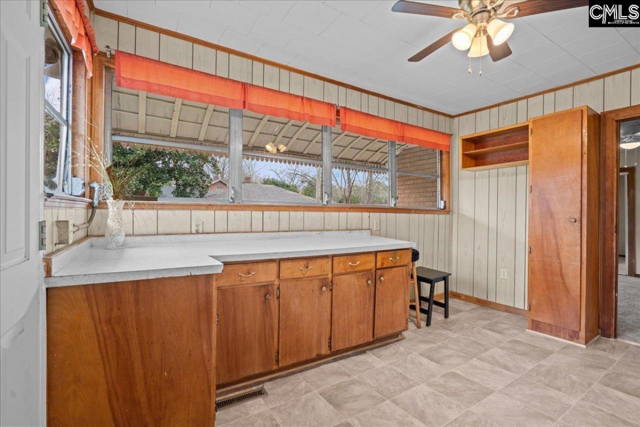 303 Drayton Street Photo 4