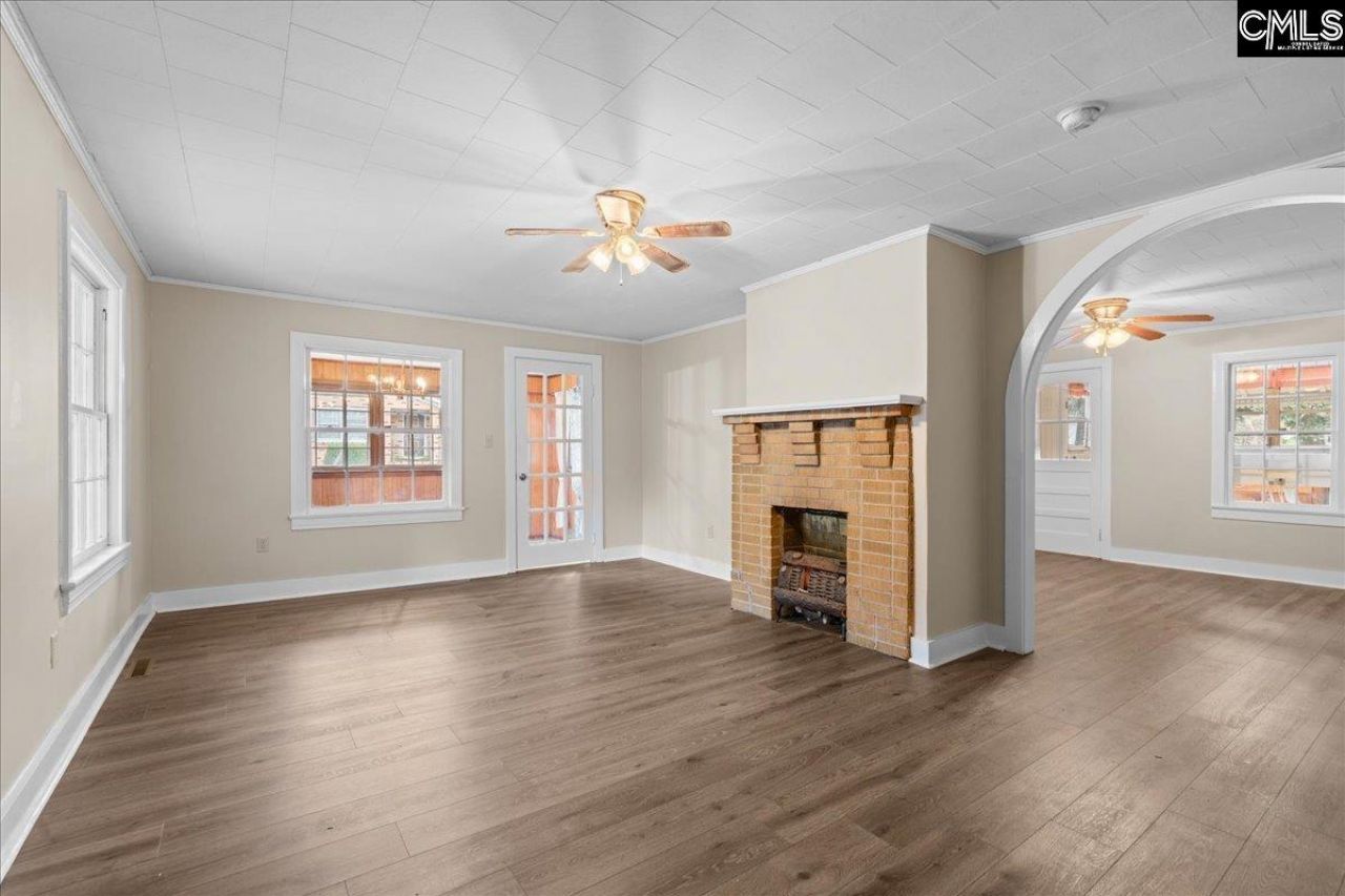 303 Drayton Street Photo 5