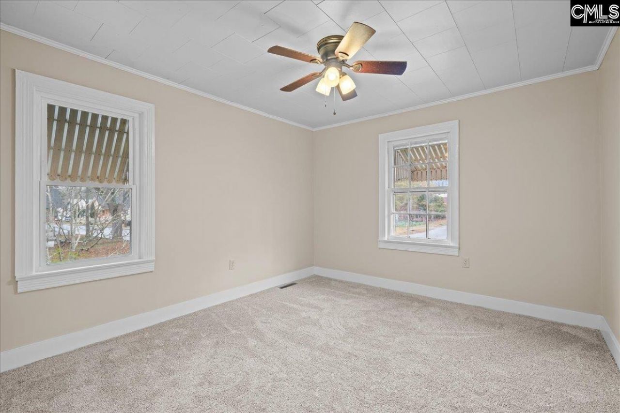 303 Drayton Street Photo 8