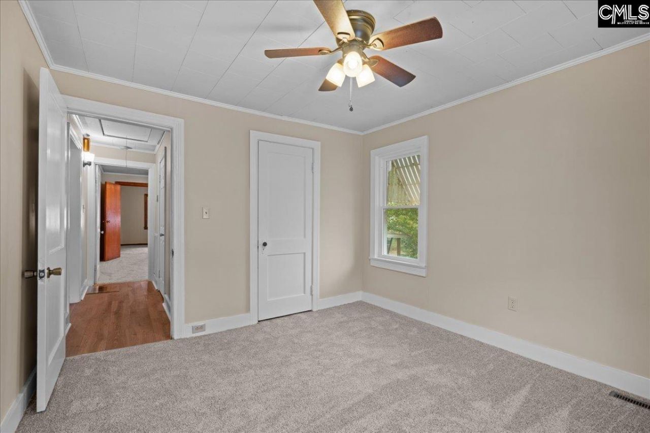 303 Drayton Street Photo 9