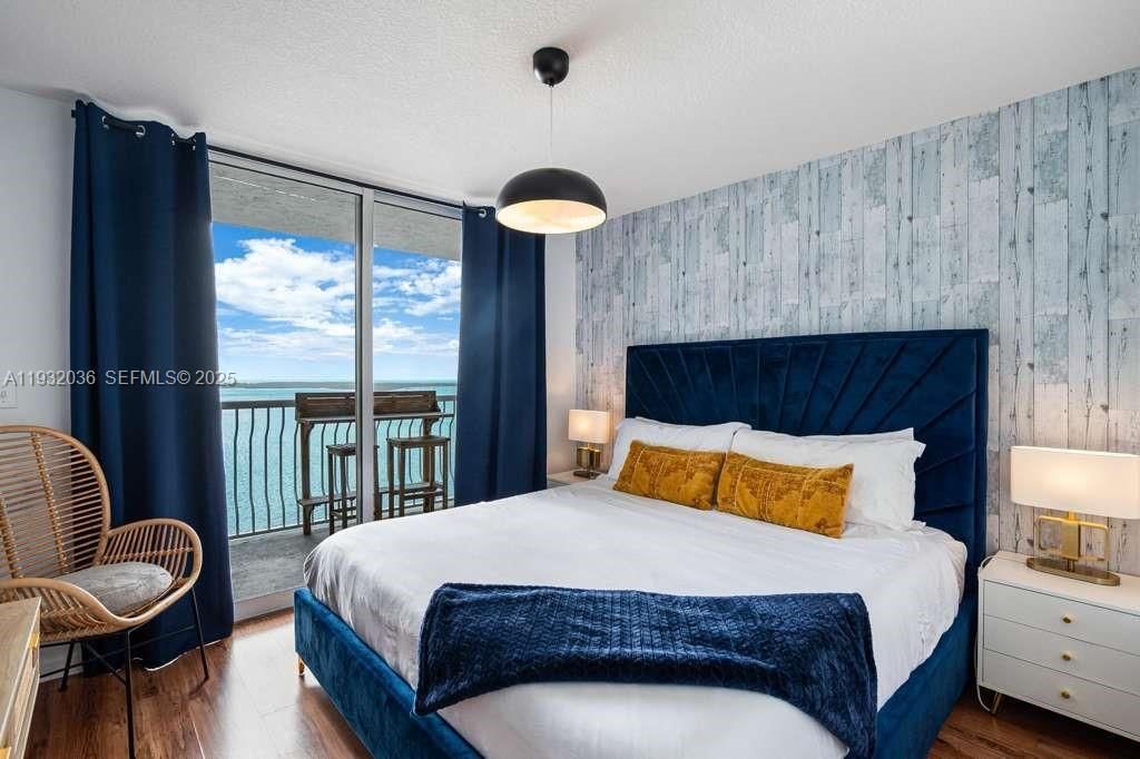 1200 Brickell Bay Dr, Unit 2202, Miami, FL 33131 Photo