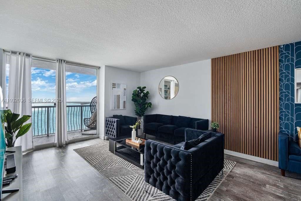 1200 Brickell Bay Dr, Unit 2202, Miami, FL 33131 Photo