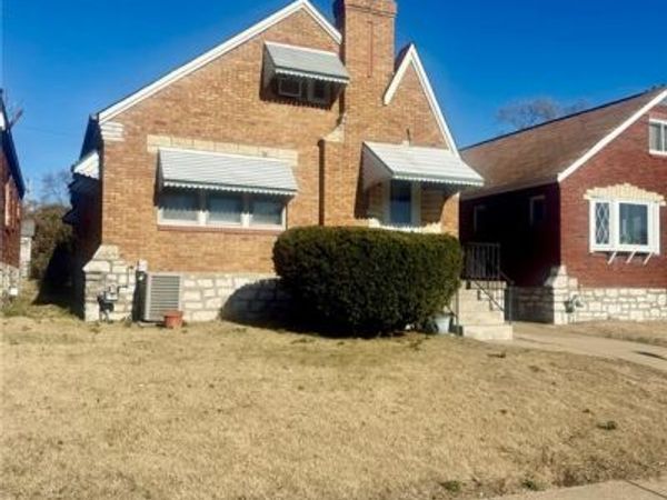 1545 Sells Avenue, St Louis, MO 63147