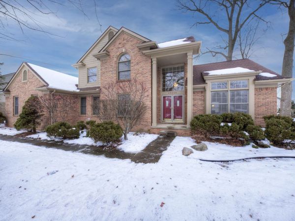 45246 Gerald Court, Canton, MI 48188