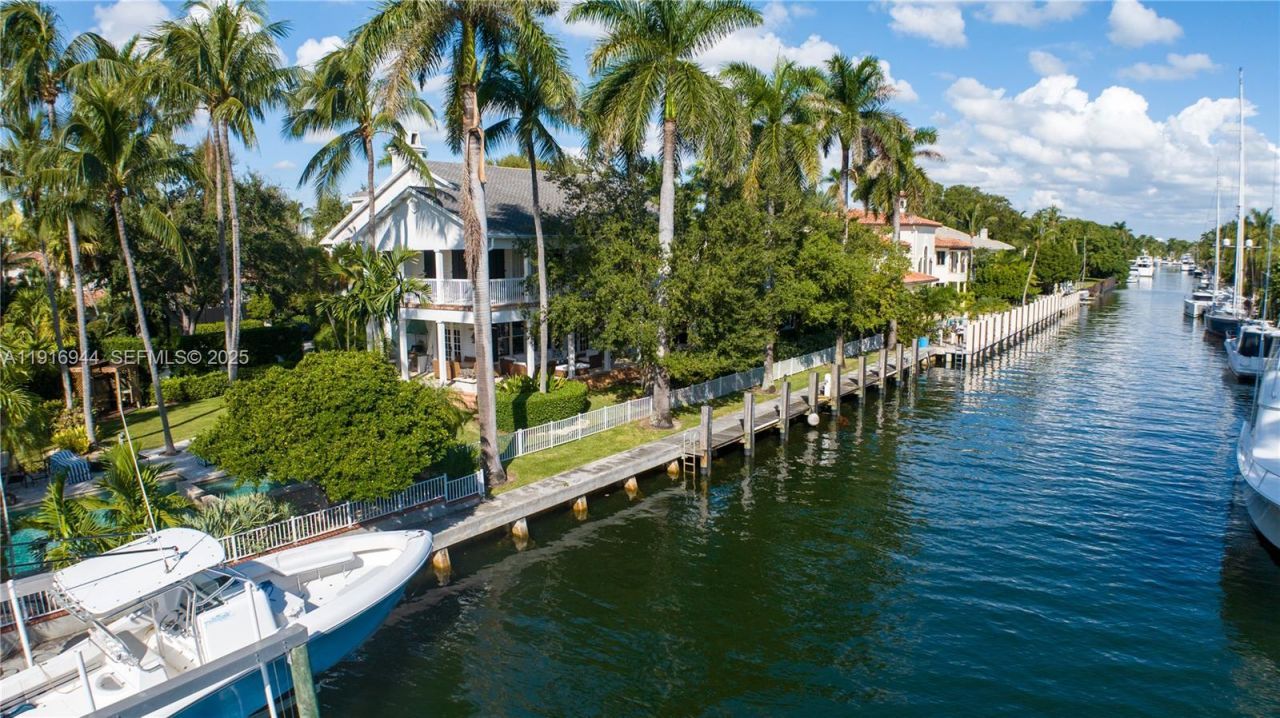 700 Coral Way, Fort Lauderdale, FL 33301 Photo