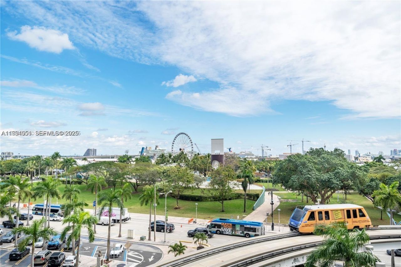 50 Biscayne Blvd , Unit 602, Miami, FL 33132 Photo