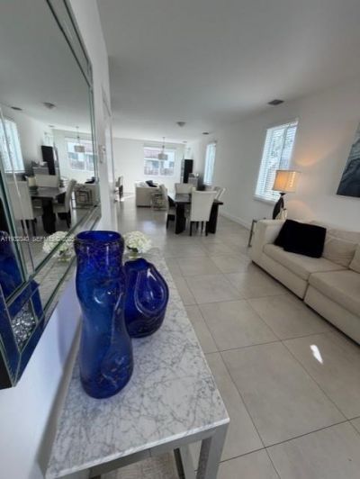 10248 NW 71st Ter, Doral, FL 33178 Photo