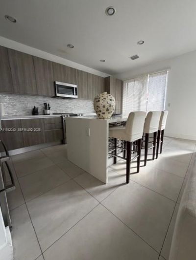 10248 NW 71st Ter, Doral, FL 33178 Photo