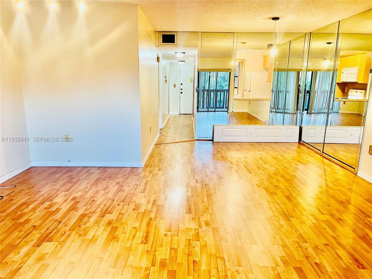 1021 Mockingbird Ln, Unit 215, Plantation, FL 33324 Photo