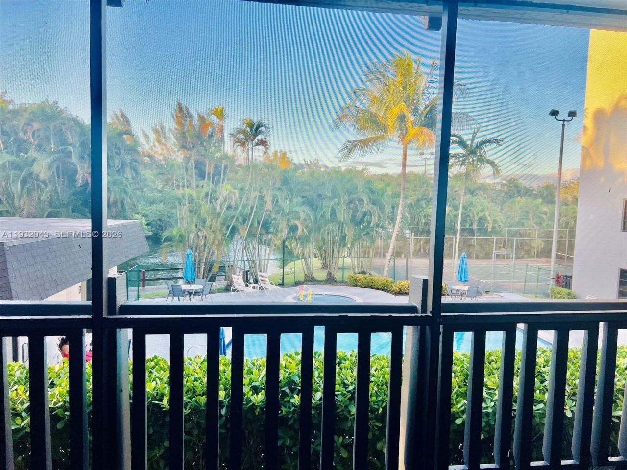 1021 Mockingbird Ln, Unit 215, Plantation, FL 33324 Photo