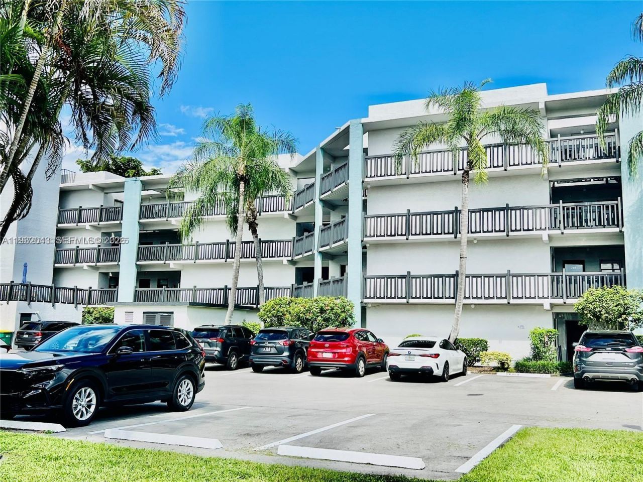 1021 Mockingbird Ln, Unit 215, Plantation, FL 33324 Photo