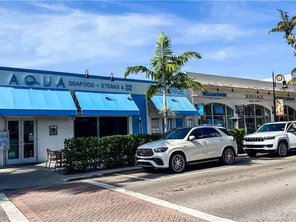 852 5th AVE S, NAPLES, FL 34102