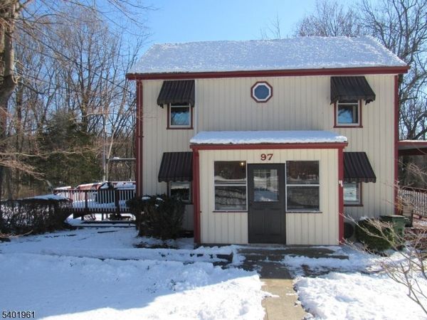 97 Hickory Corner Rd, Alexandria, NJ 08848