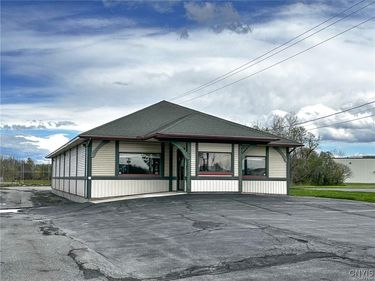 494 French Road, Utica, NY 13502