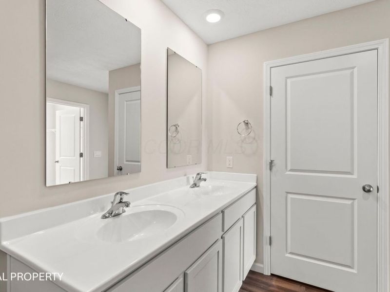 5983 Pitch Pine Drive, Canal Winchester, OH 43110 Photo 17