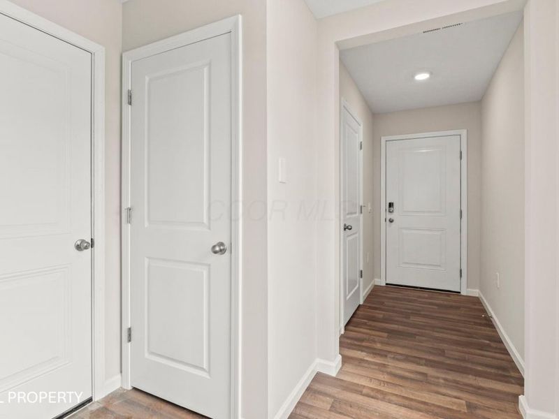 5983 Pitch Pine Drive, Canal Winchester, OH 43110 Photo 2