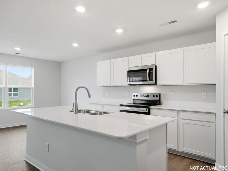 5976 Pitch Pine Drive, Canal Winchester, OH 43110 Photo 11