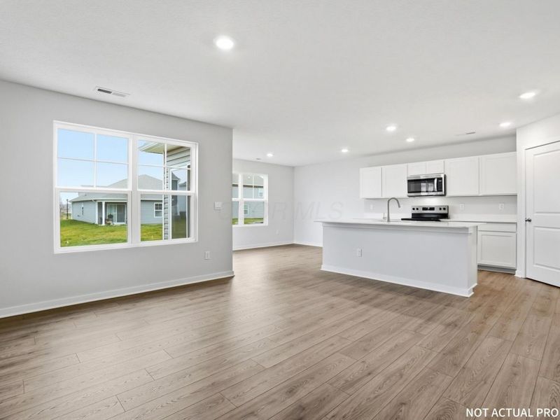 5976 Pitch Pine Drive, Canal Winchester, OH 43110 Photo 7