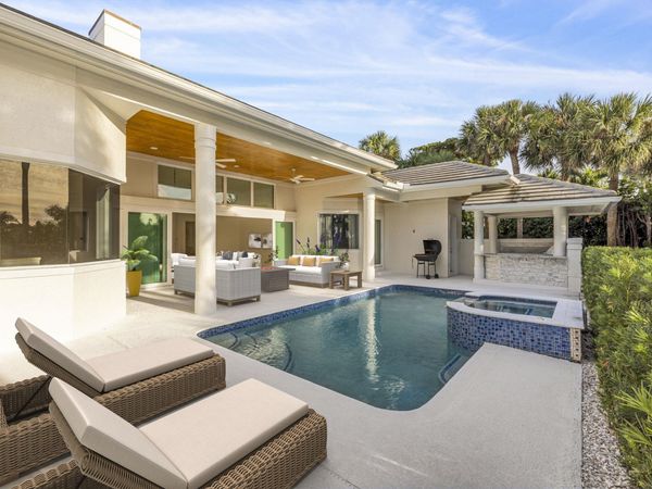 2925 SE Dune Drive, Stuart, FL 34996