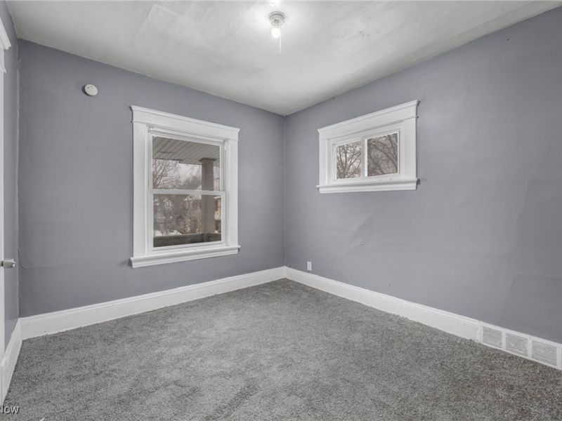 9616 Lamontier Avenue, Cleveland, OH 44104 Photo 14