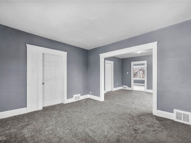 9616 Lamontier Avenue, Cleveland, OH 44104 Photo 16