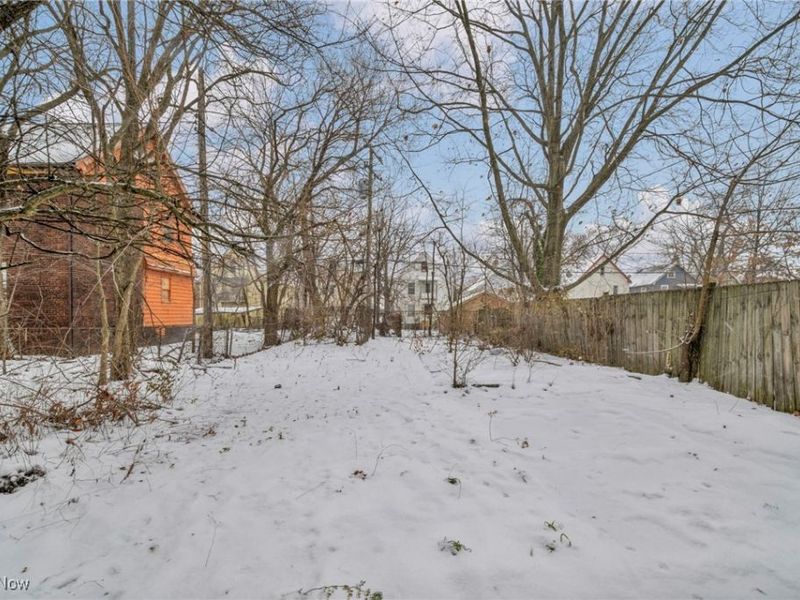 9616 Lamontier Avenue, Cleveland, OH 44104 Photo 36