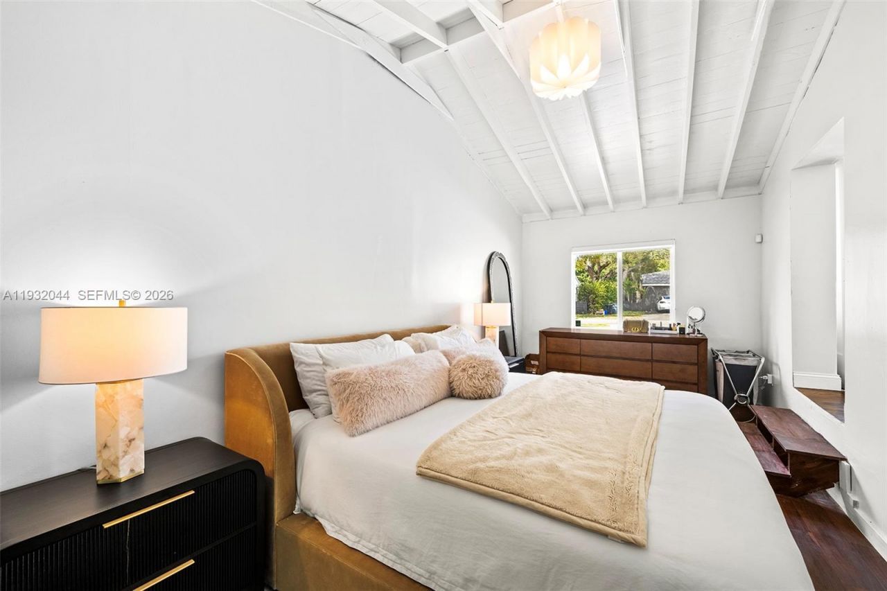 166 NW 100th Ter, Miami Shores, FL 33150 Photo