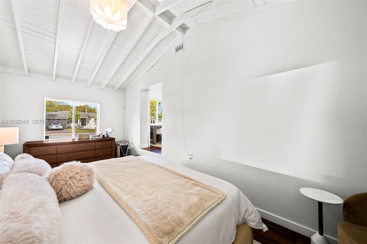 166 NW 100th Ter, Miami Shores, FL 33150 Photo